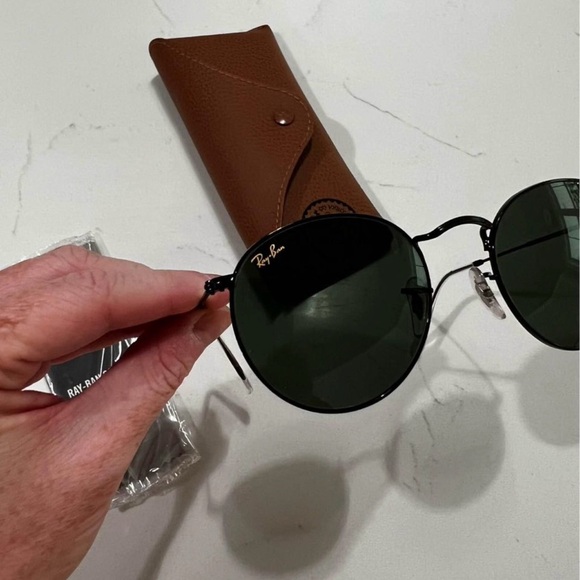 RayBan Sunglasses - Picture 2 of 4